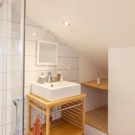 Apartman Thekala